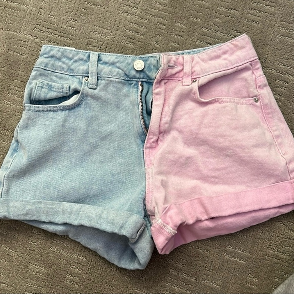 Pacsun size 24 mom shorts, half pink half blue jean
